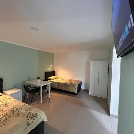 Am Rhein 2 Appartement *